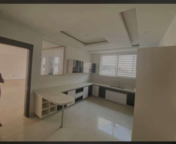 5 BEDROOM TERRACE DUPLEX