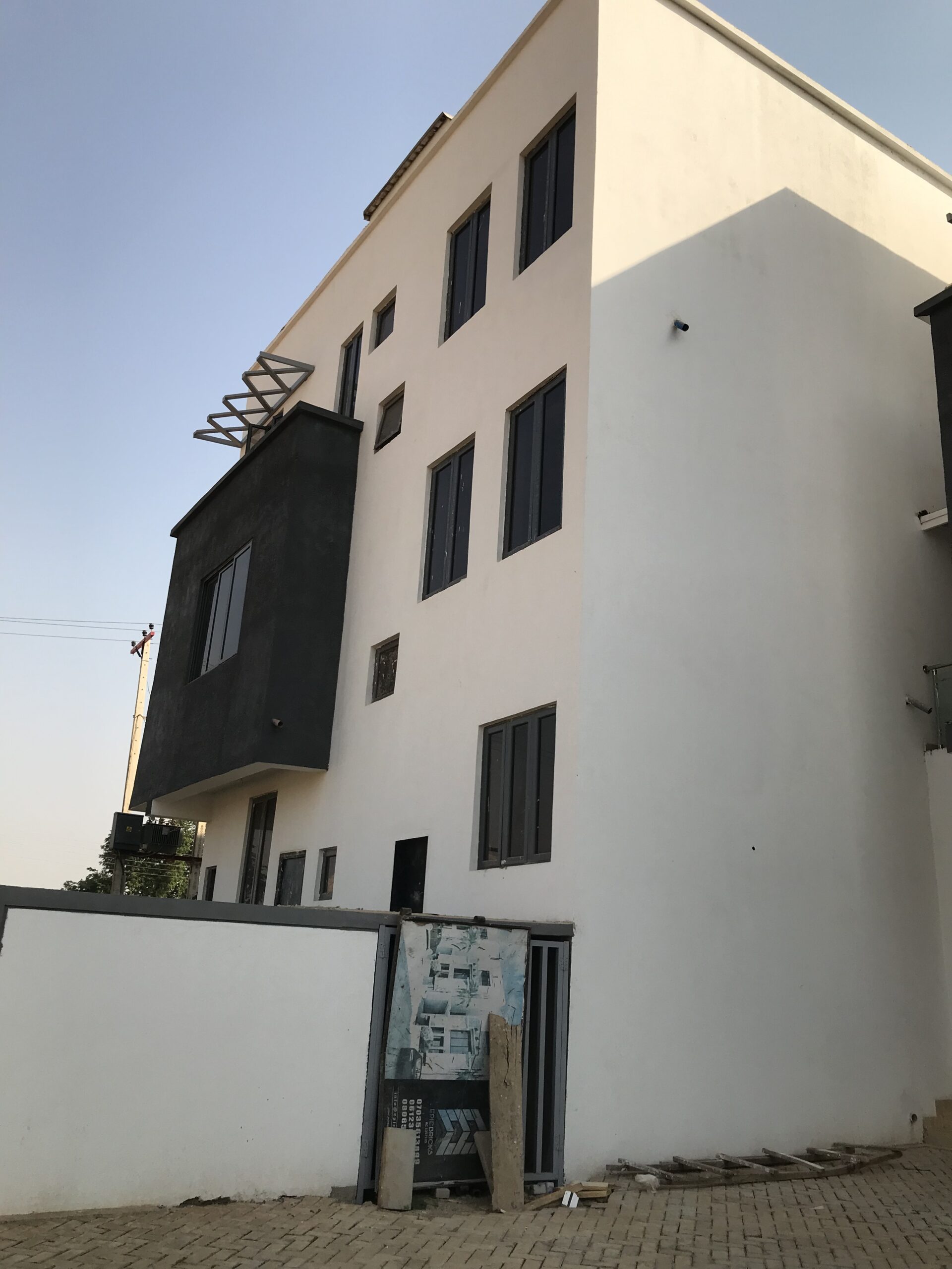 Four bedroom terrace duplex house for sell