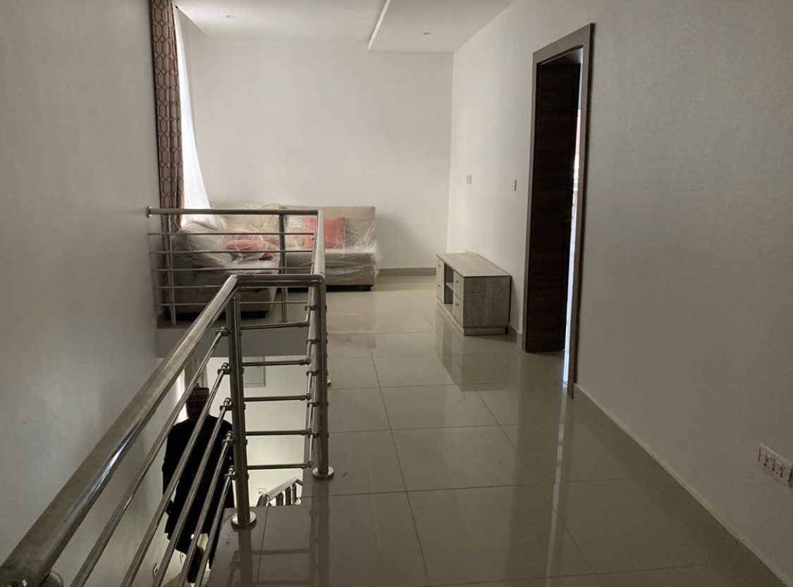 Newly built 3bedroom Terrace duplex