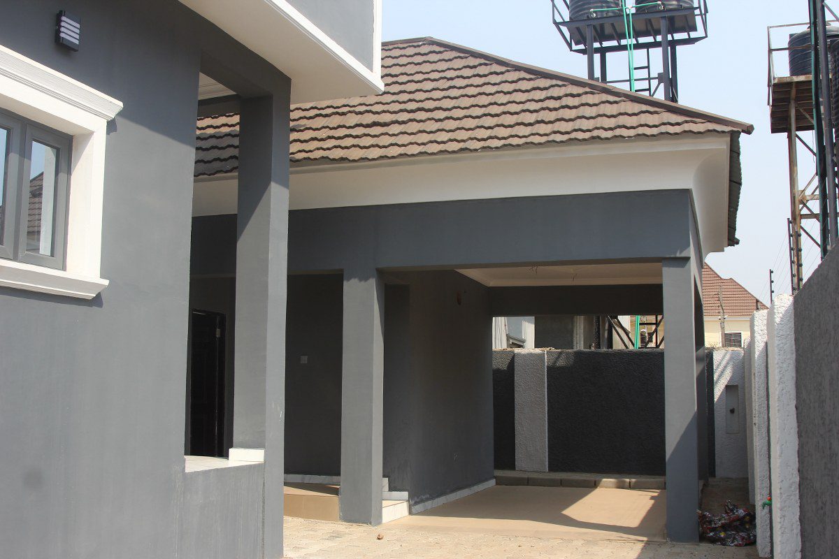 Spacious 4 bedroom duplex with bq for sale in estate at Gwarimpa