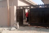 SELF-CONTAINED ROOMS FOR RENT