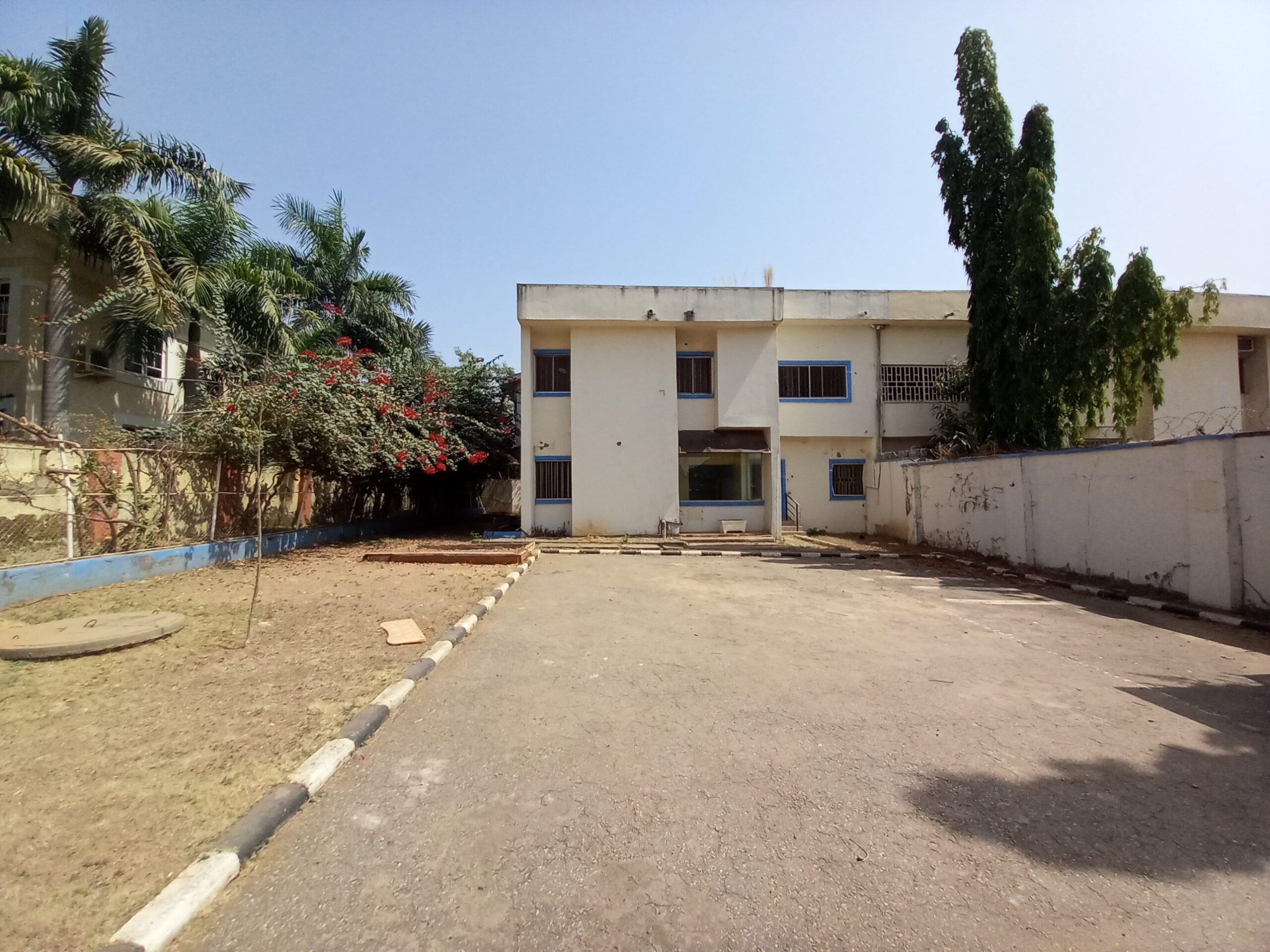 4 bedroom semi detached with bq
