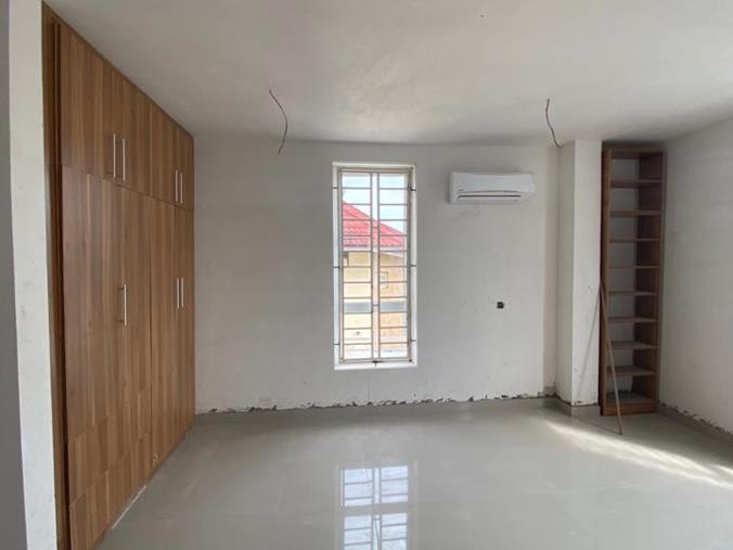 Very Clean 2 bedroom flat apartment