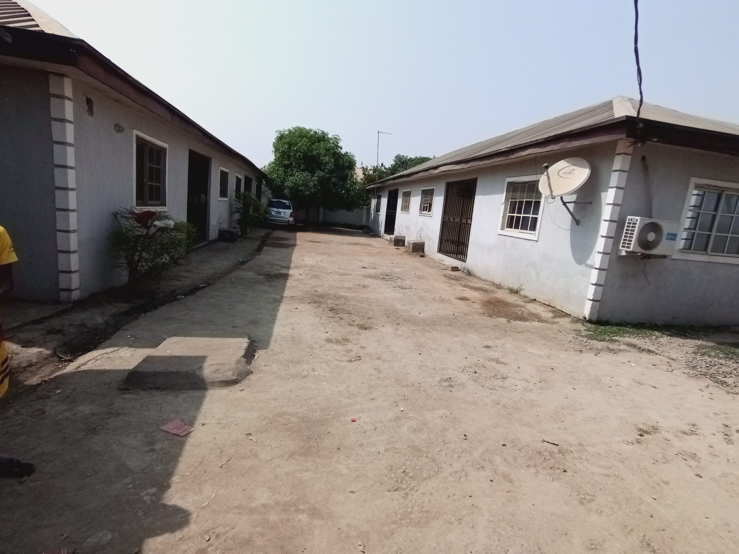 4 units of 2bedroom apartments