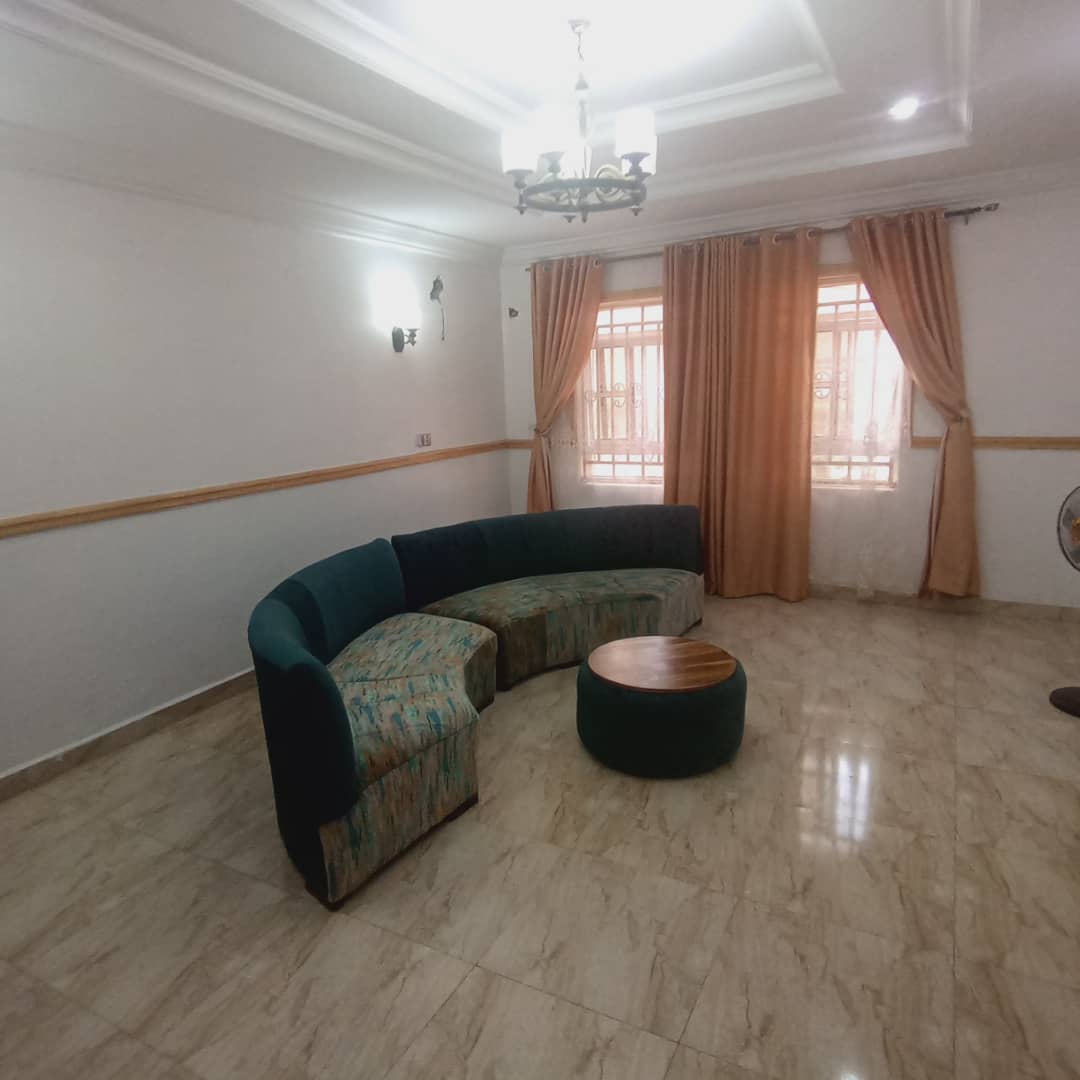4 bedroom terraced duplex