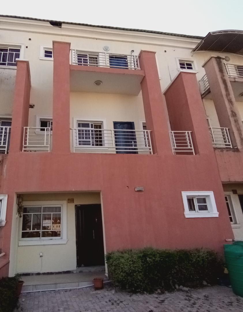 4 bedroom terraced duplex