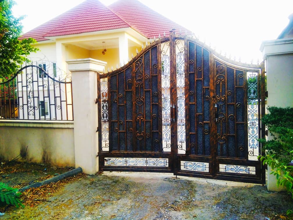 5 bedroom duplex