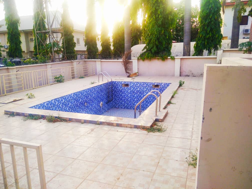 5 bedroom duplex
