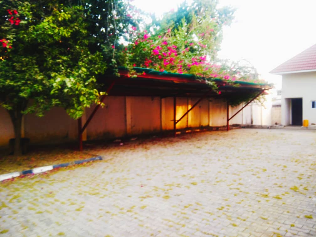5 bedroom duplex