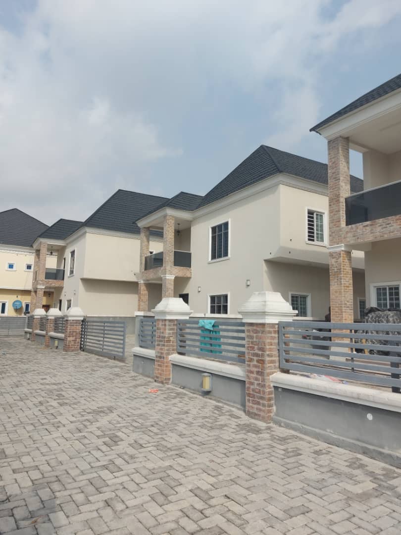 FULLY DETACHED 5 BEDROOM DUPLEX IKOTA