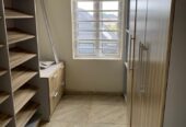 Spacious luxury 5 bedrooms terrrace house on 3 floors