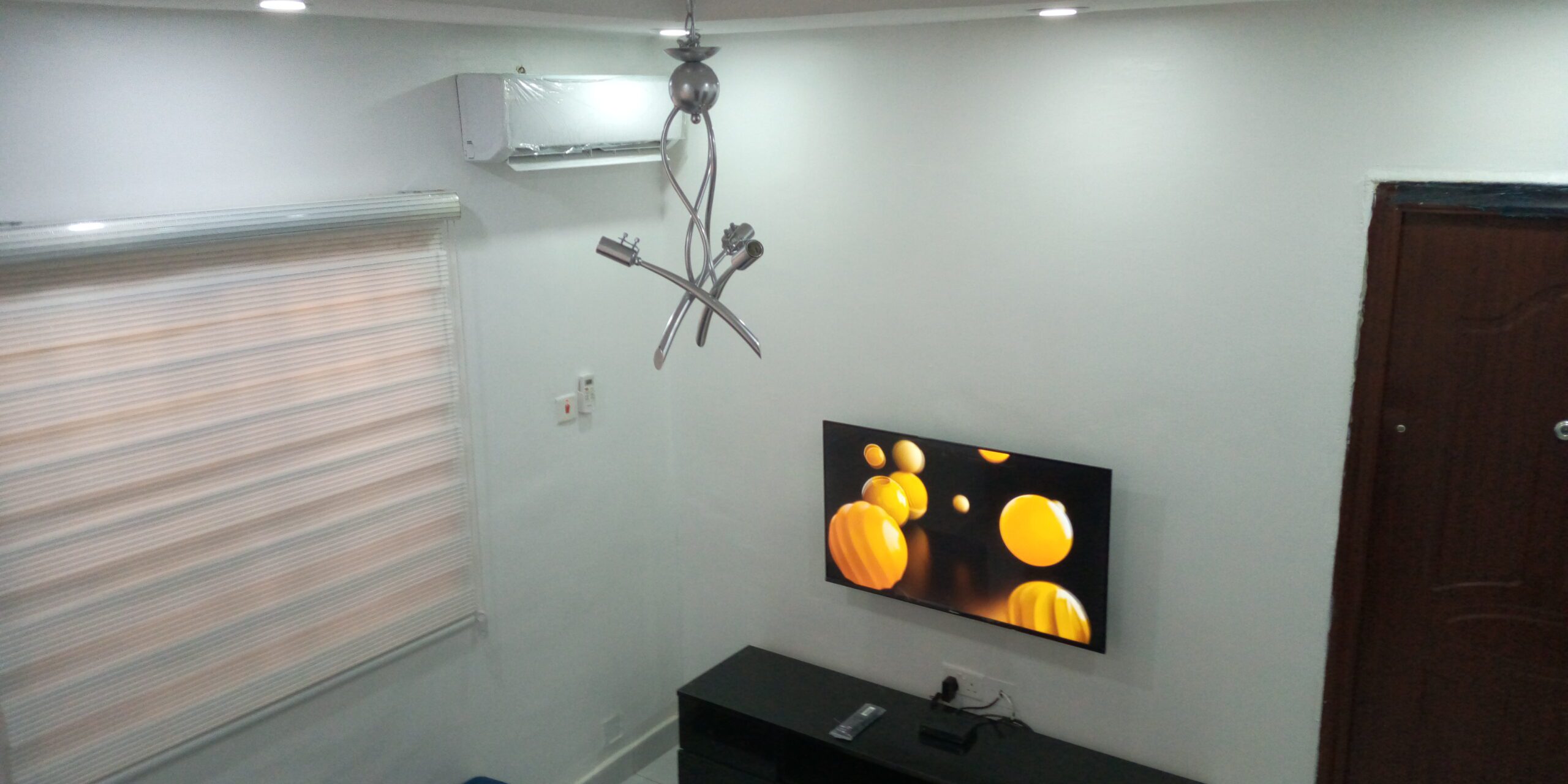 Smart Crib Apartments