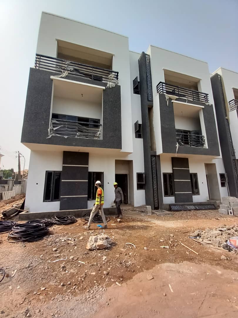 Newly built 4bedroom and bq terrace duplex in Wuse zone 7. Abuja