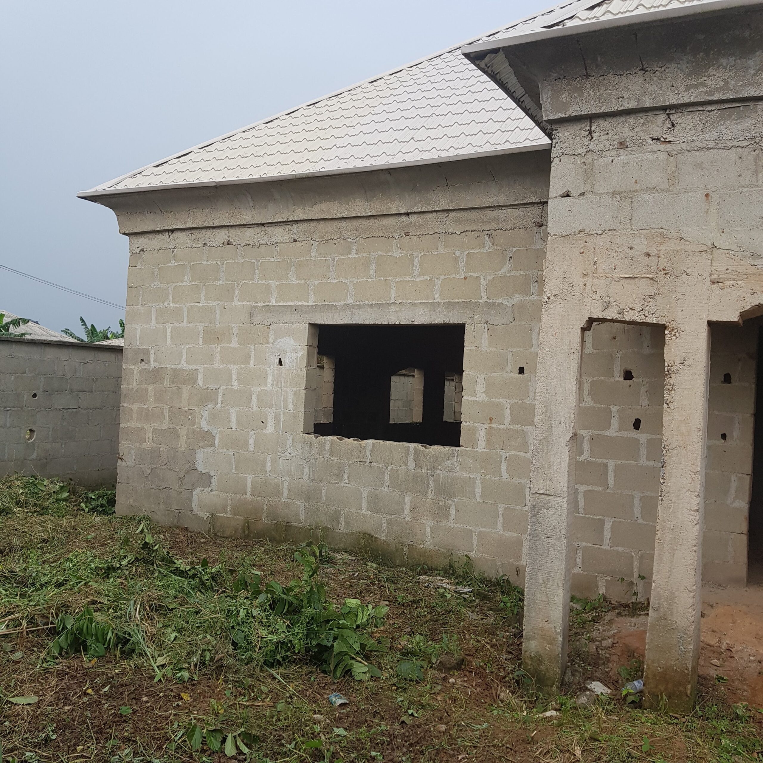 4 bedroom With two main flat for sale