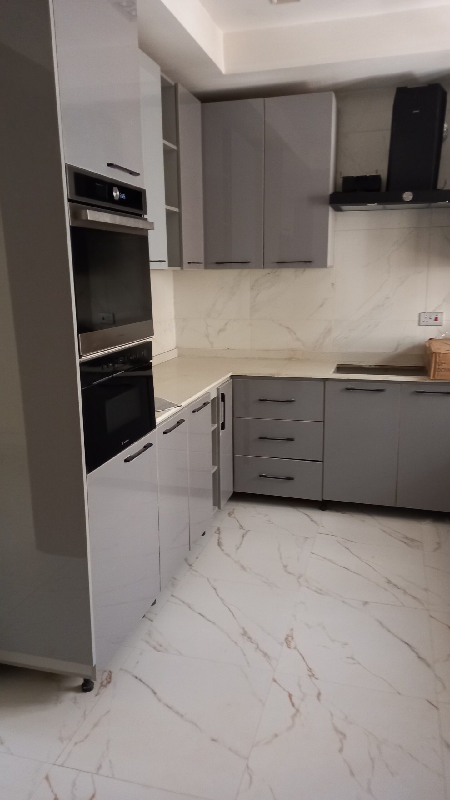 4bedbedroom terraced duplex+ room and parlour vq