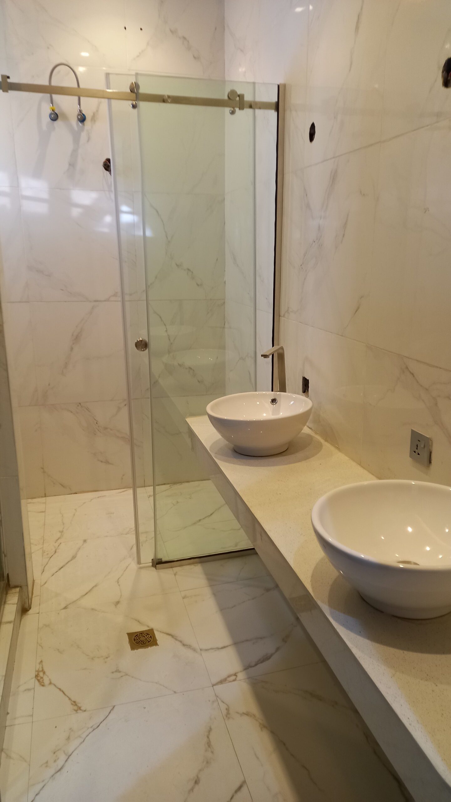 4bedbedroom terraced duplex+ room and parlour vq
