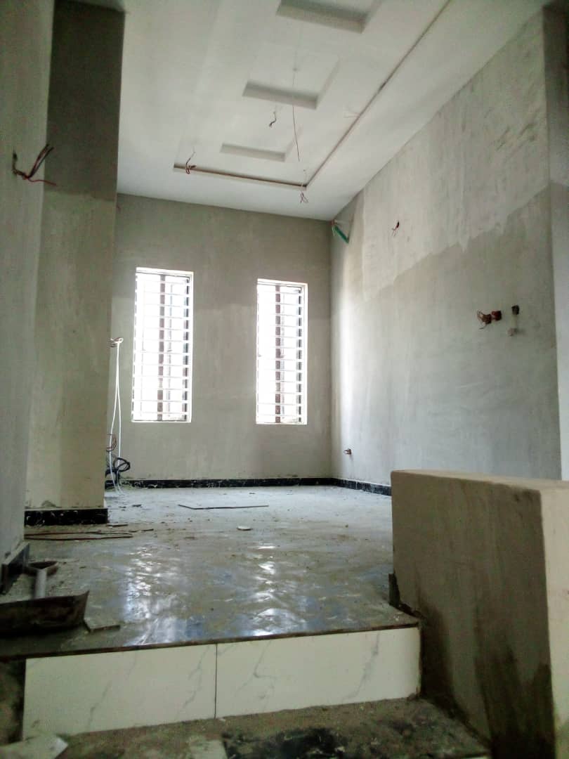 5 bedroom fully detached duplex with Bq