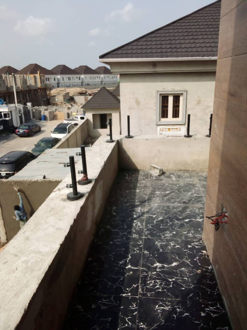 5 bedroom fully detached duplex with Bq