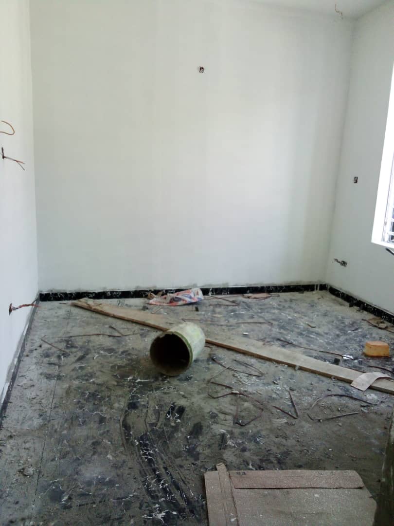 5 bedroom fully detached duplex with Bq