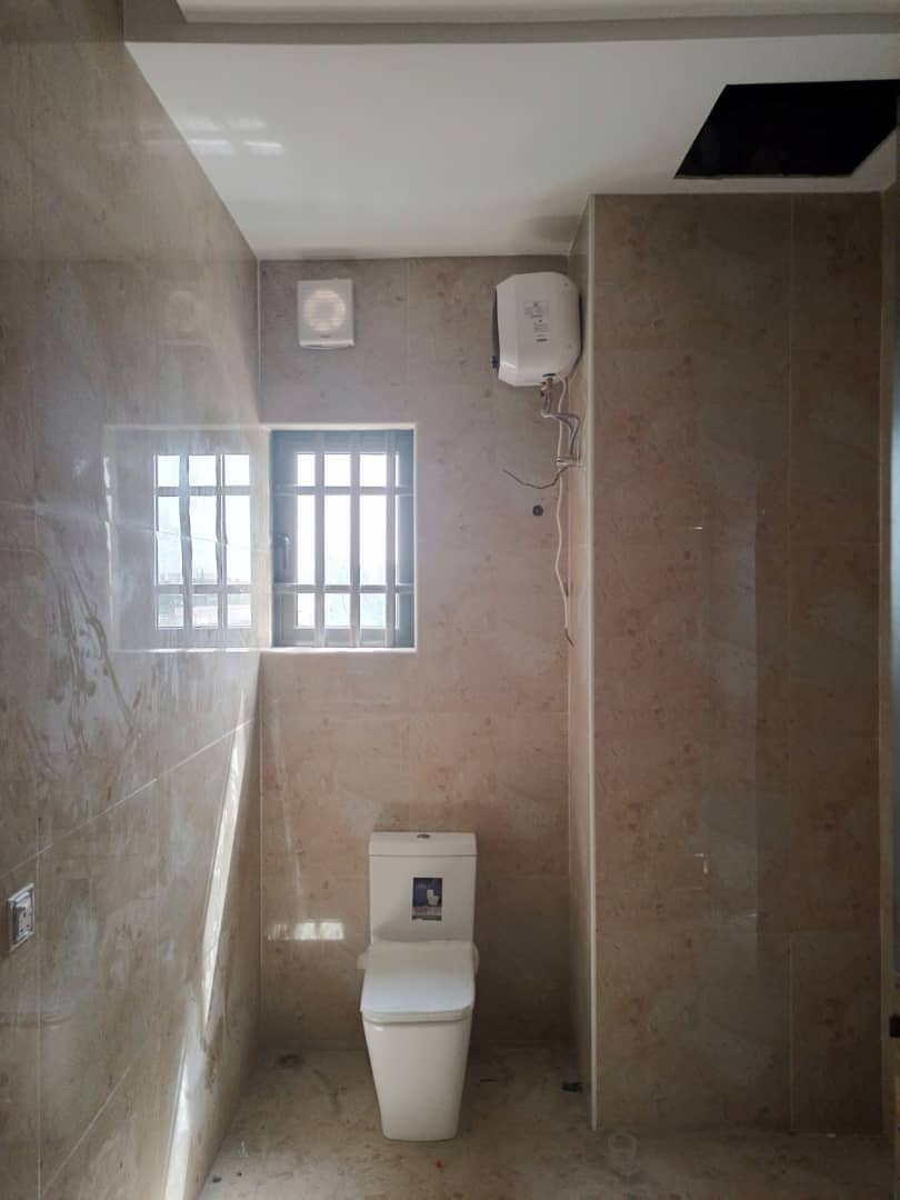 5 bedroom semi detached duplex