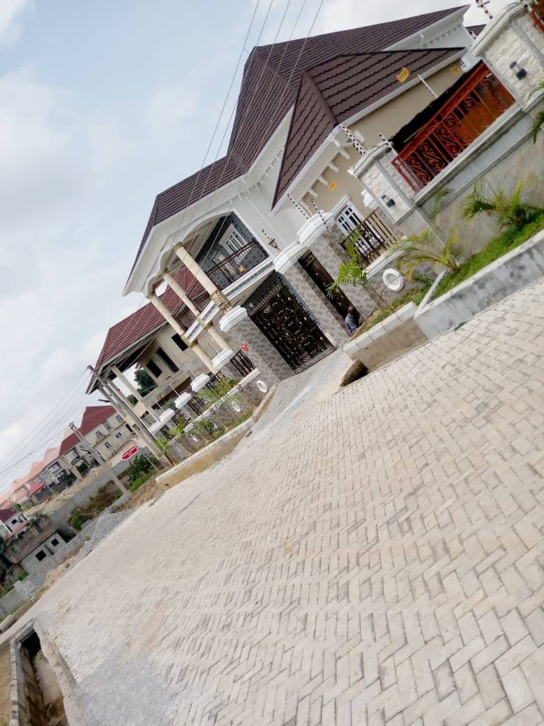 Detached Duplex