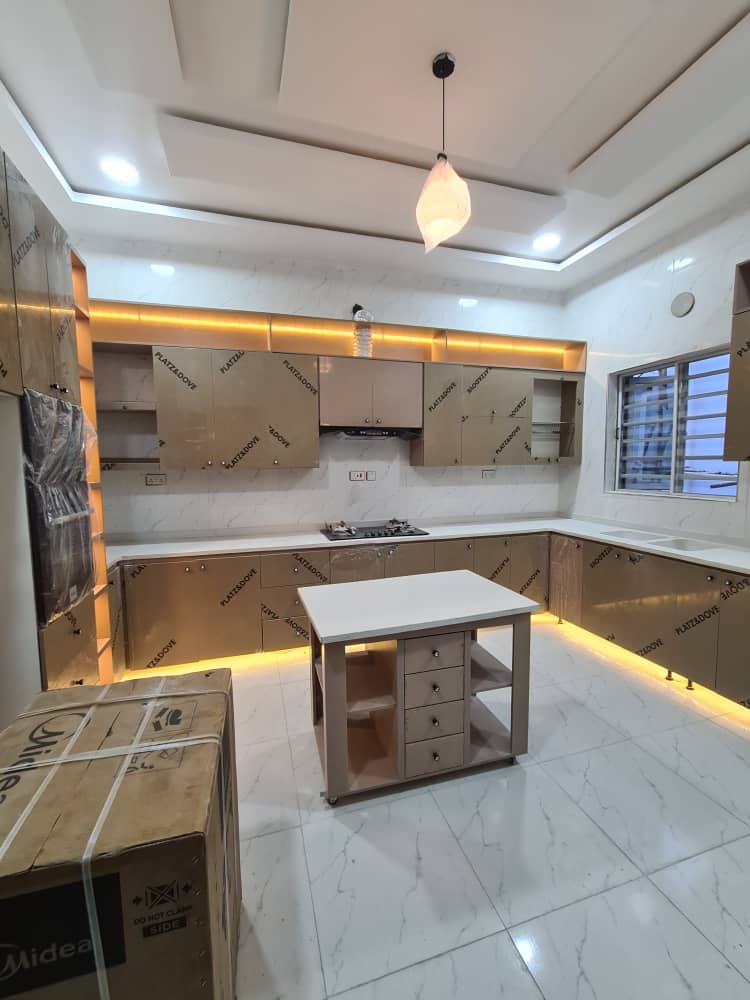 Fully Switchless Smart 5 Bedroom Fully Detached Duplex With BQ