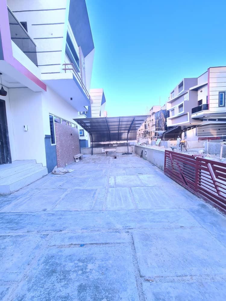 Fully Switchless Smart 5 Bedroom Fully Detached Duplex With BQ