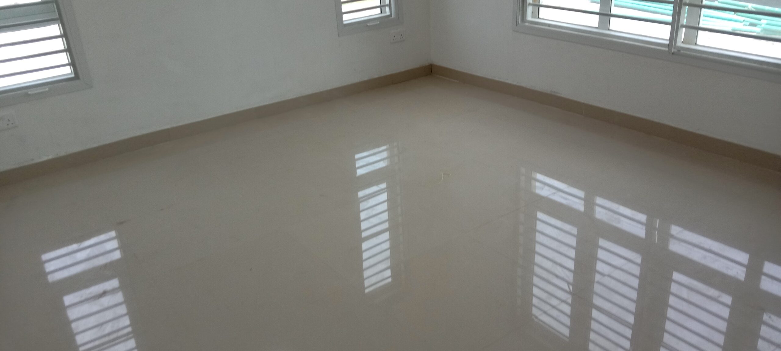 Brand new luxury three bedrooms block of six flats with Bq