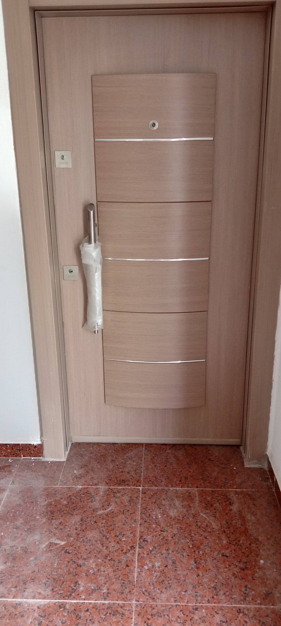Brand new luxury three bedrooms block of six flats with Bq