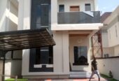 A GREAT 5 BEDROOM FULLY DETACHED DUPLEX WITH A ROOM BQ