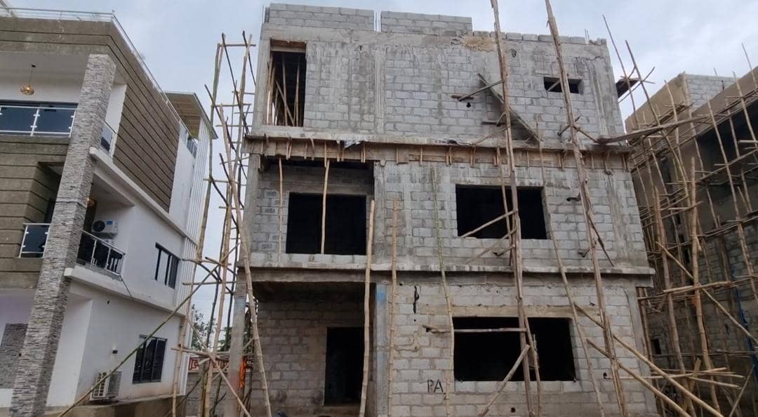 Luxurious 6 Bedroom Villa, fully detached duplex
