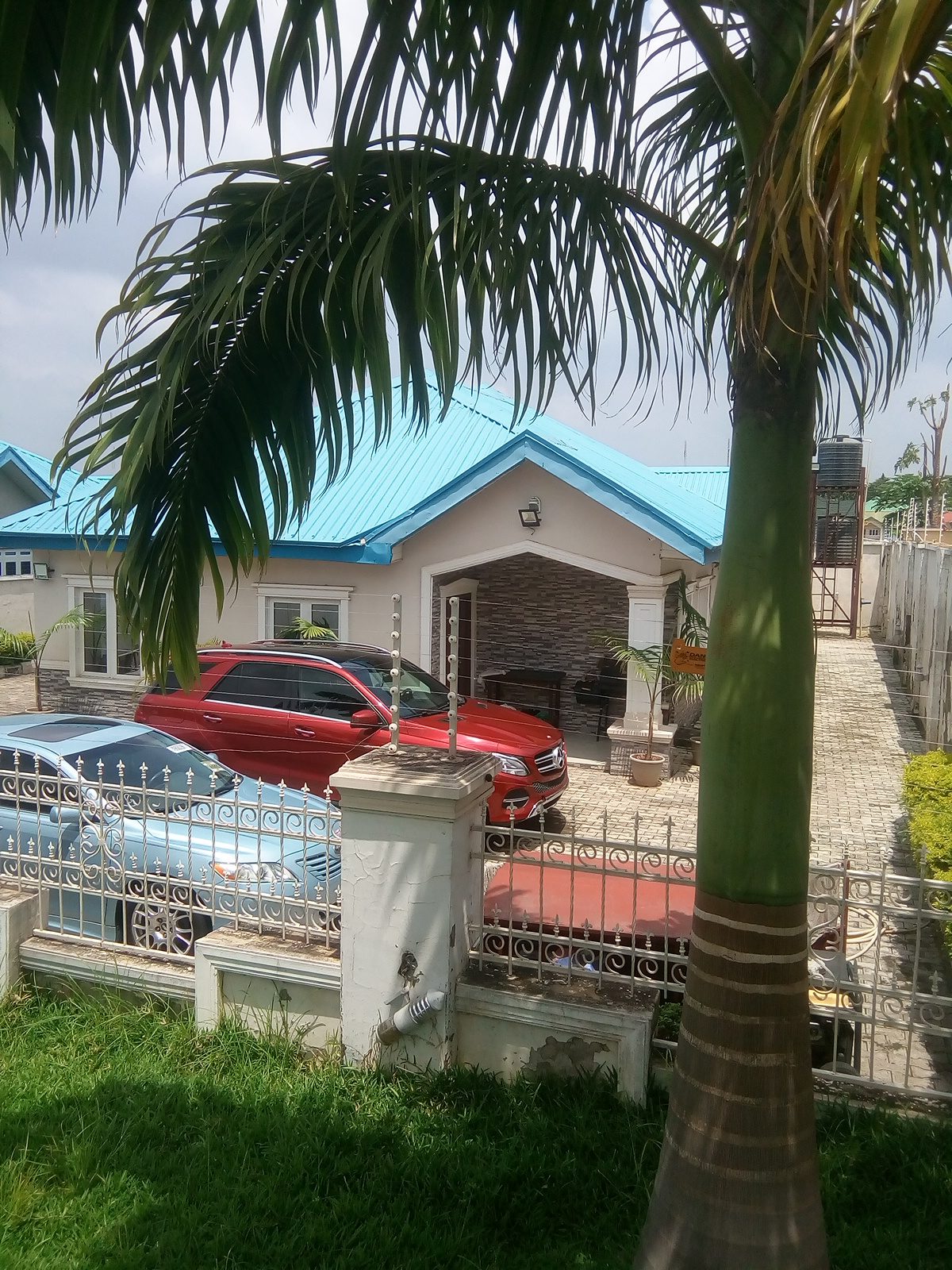 Three bedroom bungalow for sale in Suncity