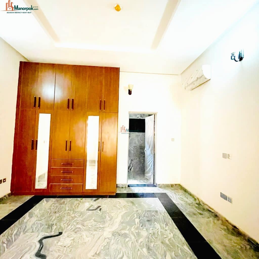 EXQUSITE 6 UNIT 4 BEDROOM SEMI DETACHED DUPLEX WITH A BQ