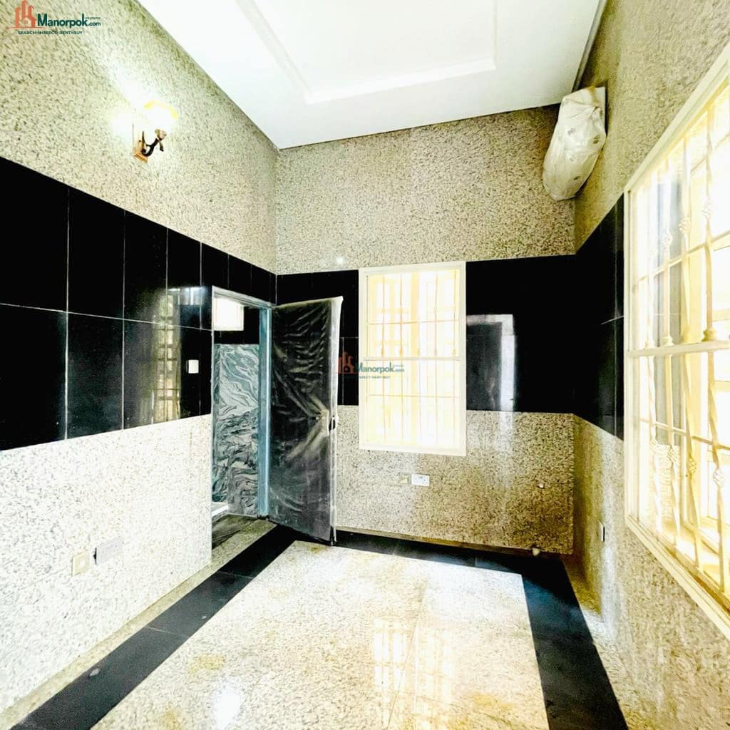 EXQUSITE 6 UNIT 4 BEDROOM SEMI DETACHED DUPLEX WITH A BQ