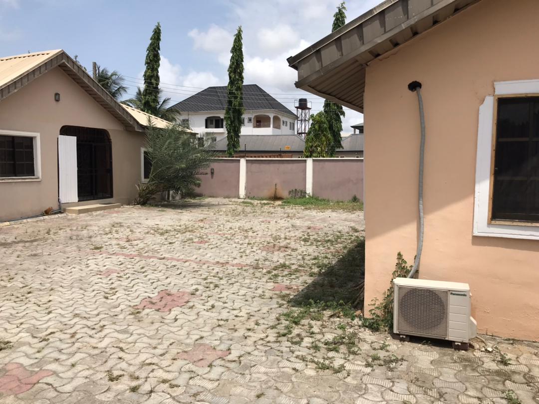 5 nos1 bed self contain at Sangotedo Lekki Lagos