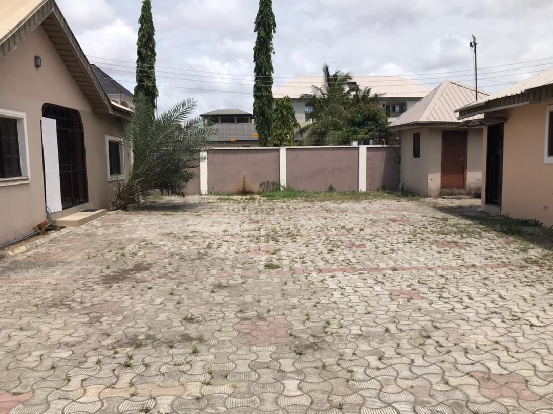 5 nos1 bed self contain at Sangotedo Lekki Lagos