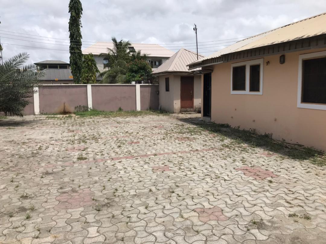 5 nos1 bed self contain at Sangotedo Lekki Lagos