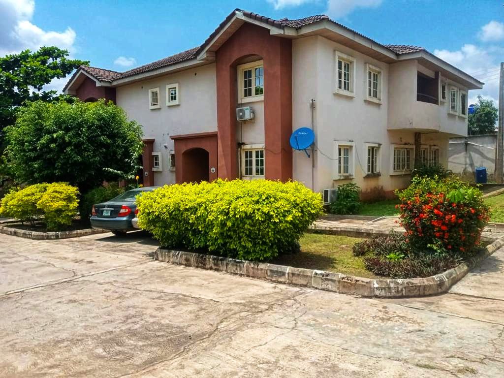 4 Bedroom Semi Detached Duplez