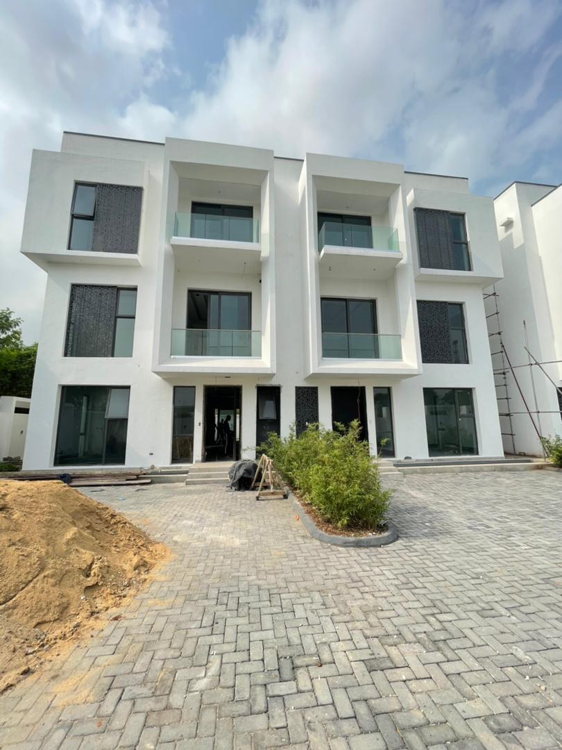 FOR SALE‼️‼️‼️‼️‼️ 4 BEDROOM TERRACE DUPLEX FOR SALE.
