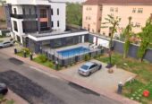 Massive 5 Bedroom Detached Duplex For rent.