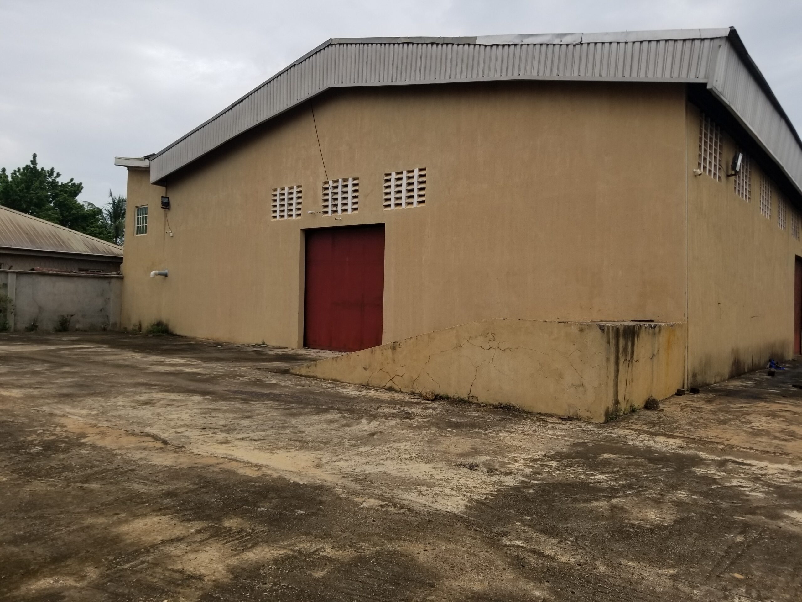 Warehouse for lease at Gasline sango Ota ogun state