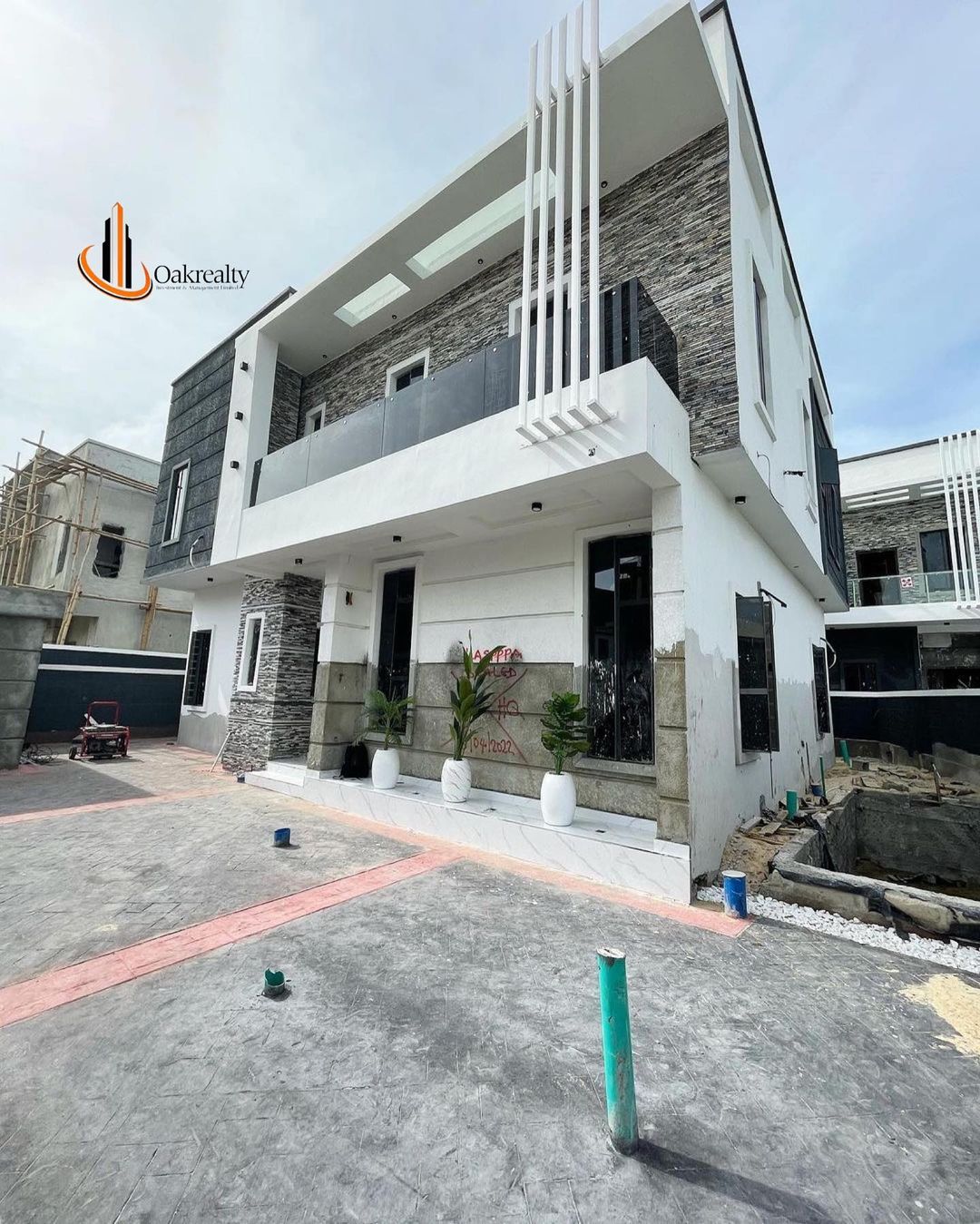 Modern 5 Bedroom Detached Duplex Within Ikate.