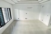 Spacious 4bedrooms Terrace Duplex