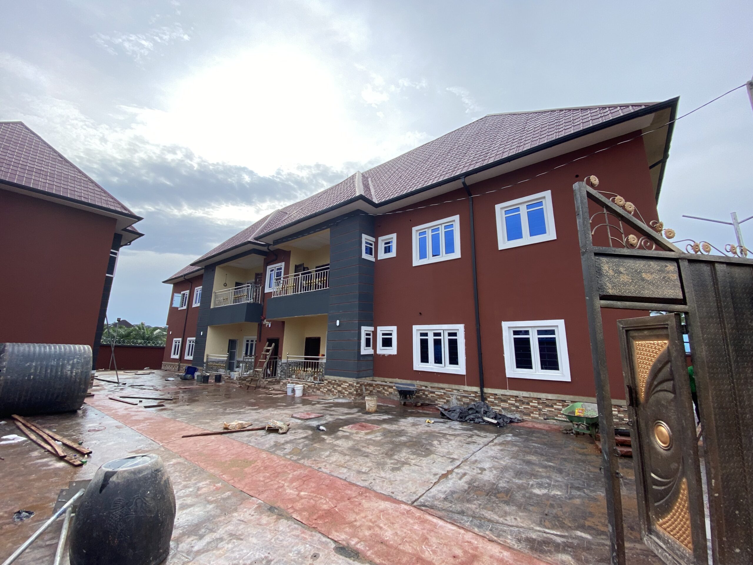One and Three Bedroom Flat at Government House Awka Anambra State From Kruz Enterprise ( Celebrity Agent in Awka )