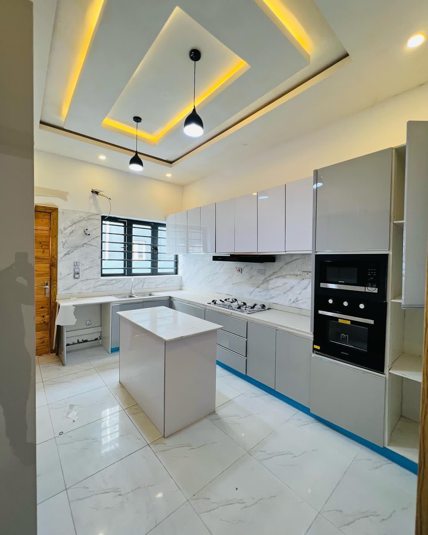 Newly built 4 bedrooms semi-detached duplex