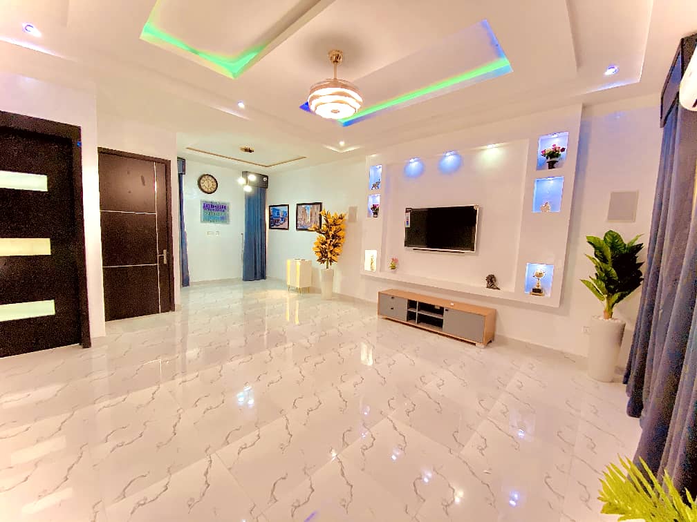 #7000000 discount on 4bedroom terrace duplex