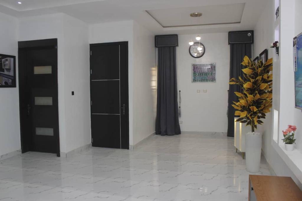 #7000000 discount on 4bedroom terrace duplex