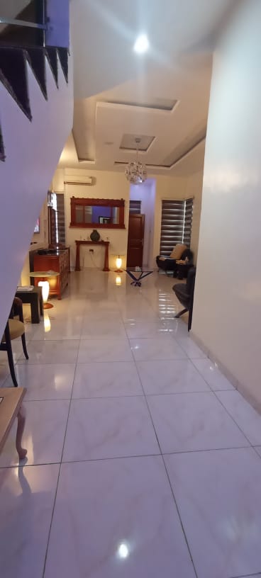 DISTRESS SALE 📍 📍 📍 LUXURIOUSLY BUILT 4 Bedroom Fully Detached Duplex FEATURES All Rooms En-Suite Fitted Ac, Living Room with guest Toilet, One Room BQ Water treatment Plant, Study, Fully-Fitted Kitchen, Wide Master Bedroom with Jacuzzi and a Mini Balcony, Gate House, Spacious Parking Space PRICE : N120m Title : Governors Consent 📍LOCATION : Ikota Villa Estate, Lekki, Lagos