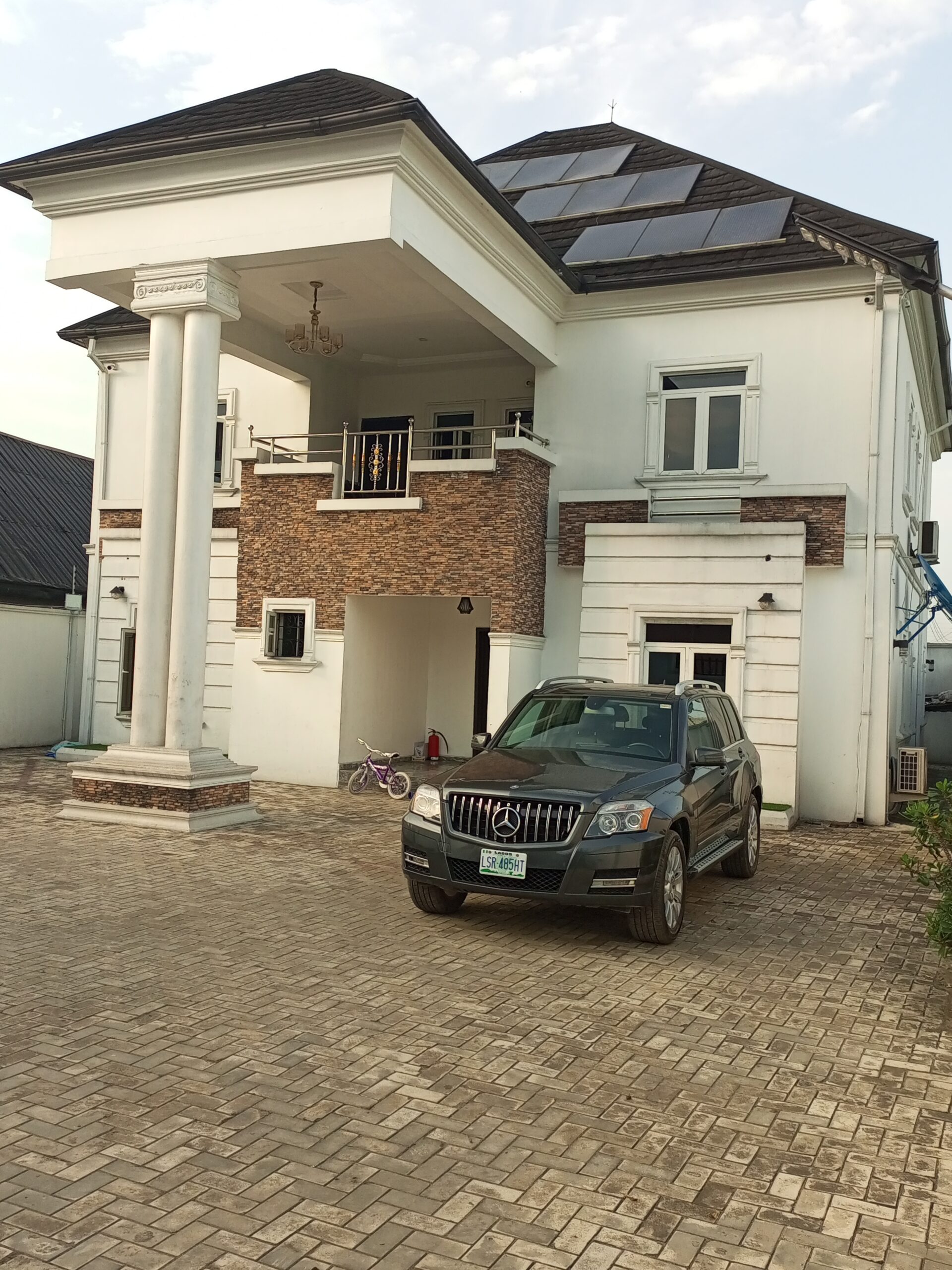 Duplex, Bungalow Plus Empty Plot for Sale Together