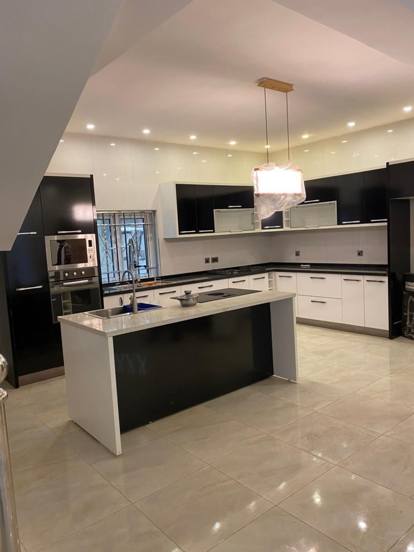 4 Bedroom Fully Furnished Semi Detached Duplex